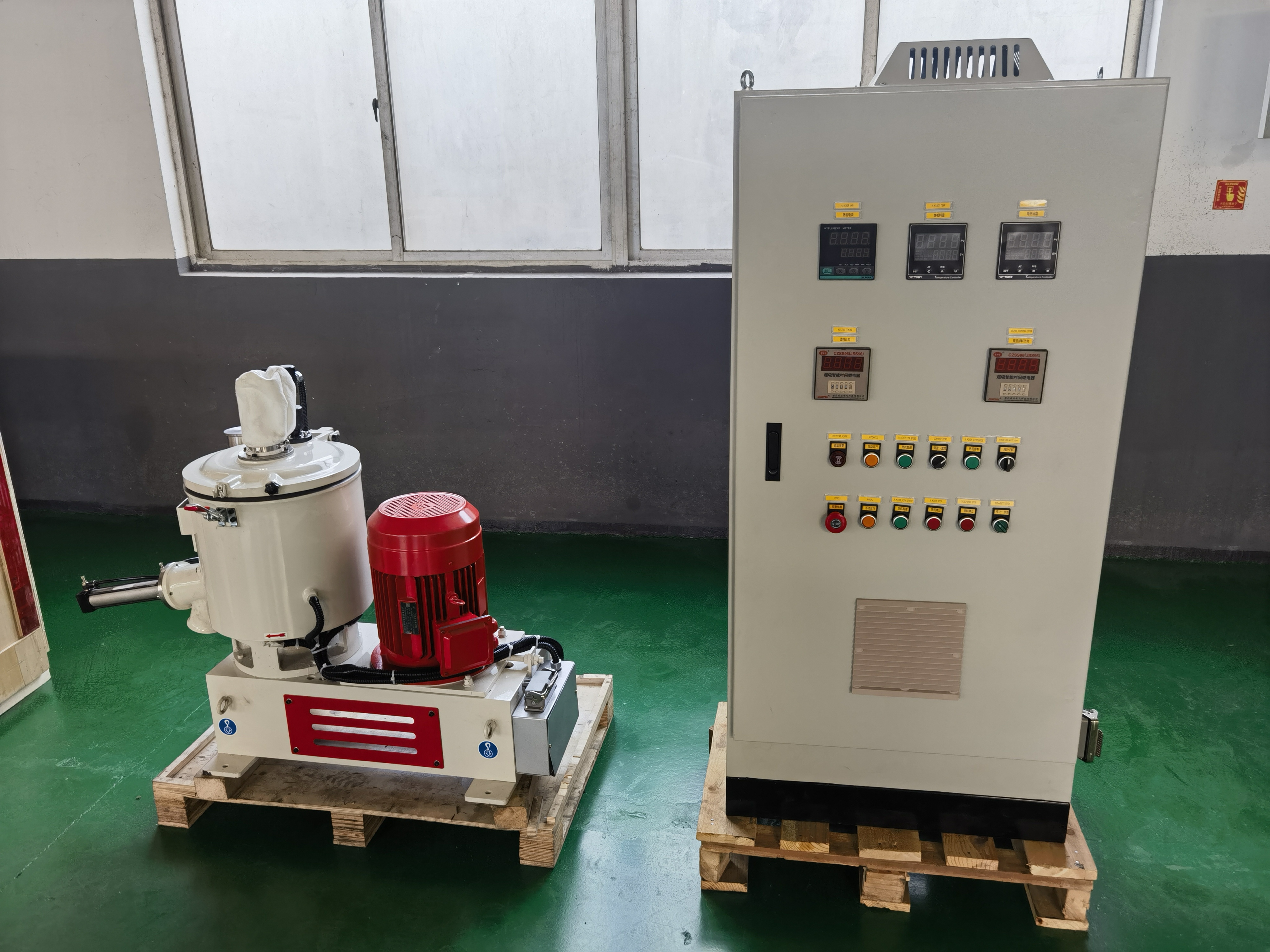 último caso de la compañía sobre Estudio de caso: Máquina mezcladora de 20L para preparación de materiales de laboratorio