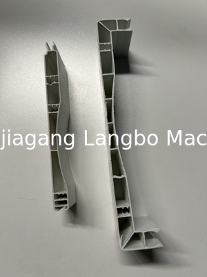 calidad  51/105 22kw Curtain PVC Profile Extrusion Line Conical Twin Screw Fábrica