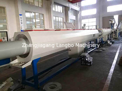 Maquinaria para la fabricación de tuberías de plástico Máquina de extrusión de tuberías de PVC de tornillo doble personalizable