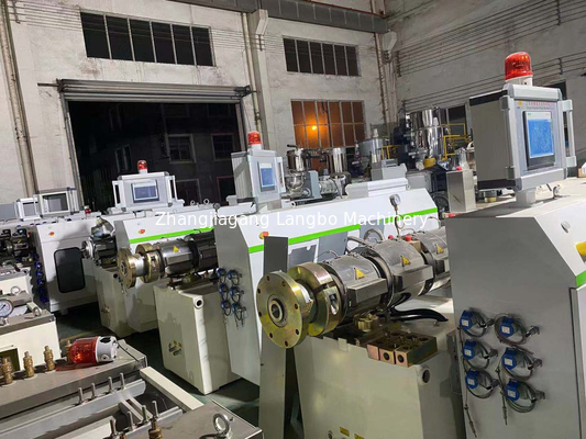 Línea de producción de tuberías de PVC de control PLC alta producción y productividad