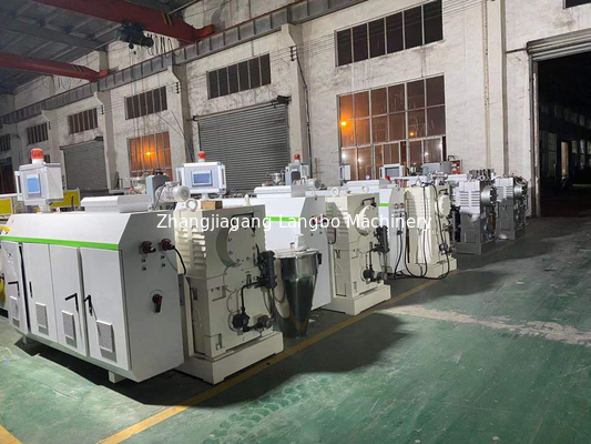 Línea de producción de tuberías de PVC de control PLC alta producción y productividad