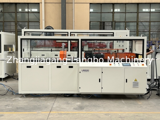Línea de producción de tuberías de PVC avanzada con motor de 55kw e inversor de frecuencia ABB