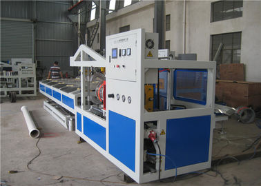 Aprobación de alto rendimiento de la máquina automática ISO de Socketing del tubo del PVC resistente