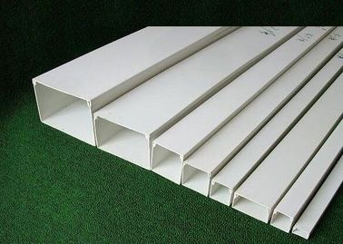 Línea de la protuberancia del perfil del PVC del certificado del CE con poder gemelo cónico del motor del extrusor de tornillo 37KW