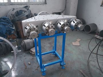 Línea poder eléctrico de la protuberancia del tubo del PVC de cuatro filamentos del motor 55/37KW del conducto