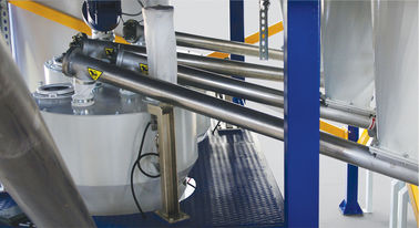 Máquina auto del mezclador del PVC del ISO con rendimiento durable de los transportadores de tornillo alto