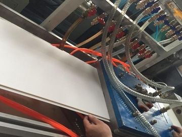 Máquina de elaboración de extrusores de perfiles de paneles de pared de paneles de línea de tablero de mármol artificial de PVC