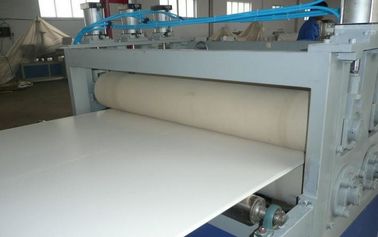 línea de la protuberancia del tablero de la espuma del PVC 380V para la industria de la decoración de la arquitectura
