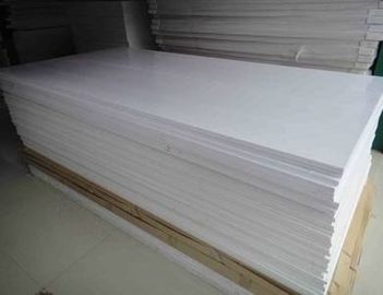 Compatibilidad con moldes de varios tamaños Extrusor de tablero de perfil de PVC PC Máquina de extrusión de chapa hueca