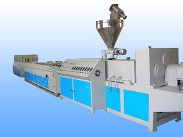 Línea automática 120 de la protuberancia del perfil de WPC - capacidad de salida 150Kg/H