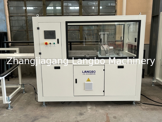 La máquina de fabricación de tuberías de PVC tiene una capacidad de producción de 20-630 mm
