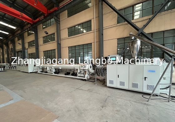 Línea de extrusión automática de tuberías de CPVC para suministro de agua caliente y extinción de incendios