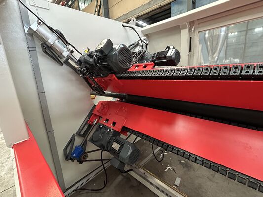 China 16-110 mm Máquina de fabricación de tuberías de polietileno de alta densidad con motor  y PLC