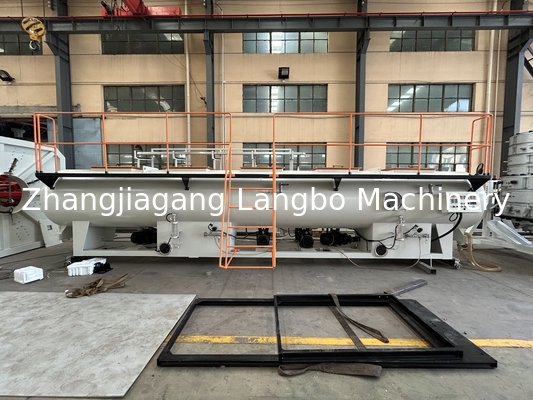 Línea de extrusión de tuberías de PVC de 400-710 mm con motor 92/188 de 110 kW