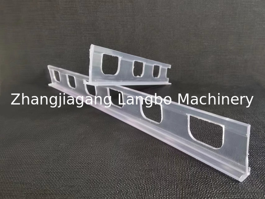 Línea de extrusión de etiqueta de precio de PVC transparente y precisa con extrusora cónica de tornillos gemelos
