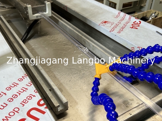 Máquina de fabricación de perfiles de etiquetas de PVC con diseño de tornillo personalizable