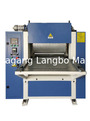 Máquina para laminar compuestos de puertas de techos de madera y plástico