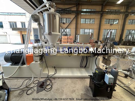 Inversor ABB utilizado en la línea de extrusión de tuberías HDPE de 16-110 mm con extrusora 65/33