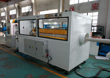 Máquina plástica de la fabricación del tubo del Pvc, capacidad 300kg/máquina de la protuberancia del tubo del Pvc