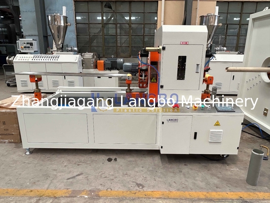 Línea de fabricación de tuberías de PVC de alta velocidad de 800 kg/h con tornillo de alta velocidad 80/173 para el diámetro de la tubería 75-250 mm
