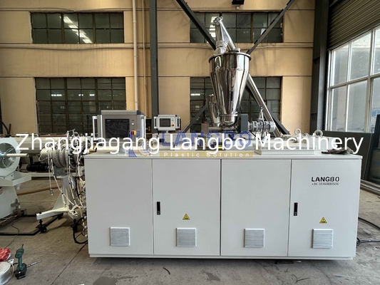 Línea de fabricación de tuberías de PVC de drenaje con extrusora 80/156 y máquina de enchufes