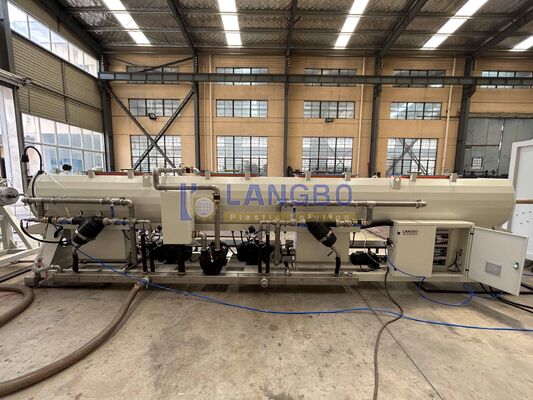 Línea de producción de extrusora de tubería de PVC personalizable para conductos de riego agrícola, contactor  o SCHNIDER