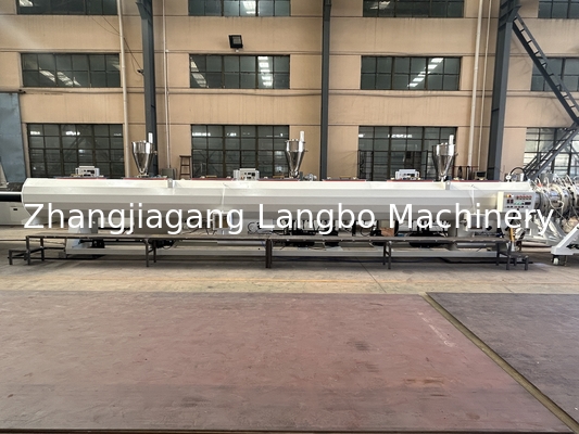 Línea de producción de extrusión para la fabricación de tuberías de chaleco de aislamiento térmico de HDPE