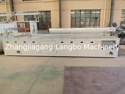 Línea de extrusión de perfiles de PVC para ventanas Máquina de extrusión Máquina de extrusión Línea de producción de paneles de techo de PVC de 1200 mm con máquina de manipulación automática