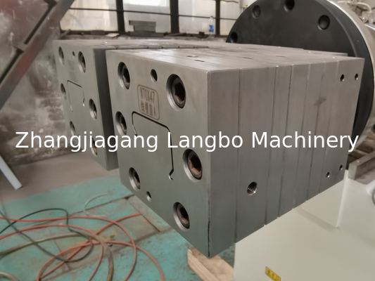 Extrusora de doble tornillo de plástico U PVC Puerta de ventana Panel de techo de pared de cable de alambre de tronco Profil de producción Extrusión Máquina de fabricación de plástico