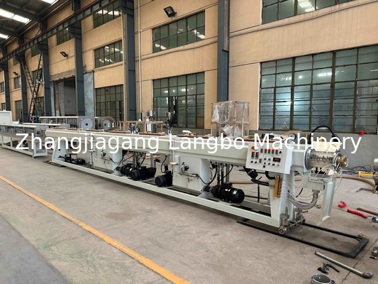 Línea de producción de extrusión de tubería de conducto eléctrico de agua de plástico PPR / Máquina para fabricar tubería corrugada de pared simple PPR
