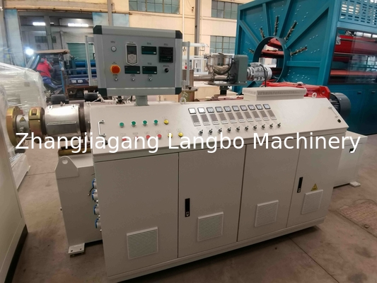 Línea de producción de tuberías de agua de lluvia de PVC de plástico Máquina de extrusión