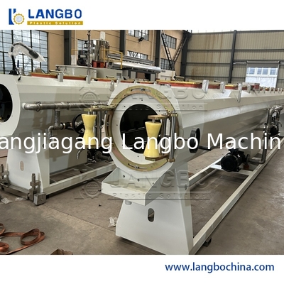 Línea cadena de la protuberancia del tubo de UPVC/del PVC de producción plástica automática completa del tubo