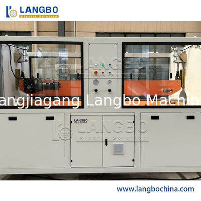 Capacidad de máquina plástica de la fabricación del tubo del PVC 300kg/tubo del PVC