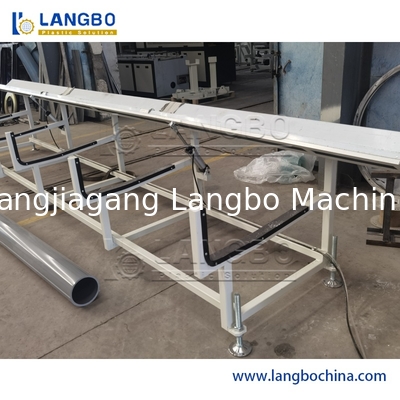 Línea cadena de la protuberancia del tubo de UPVC/del PVC de producción plástica automática completa del tubo