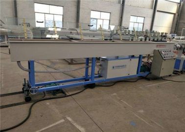 Máquina plástica de aluminio del extrusor de solo tornillo del tubo con voltaje de 380V 50HZ