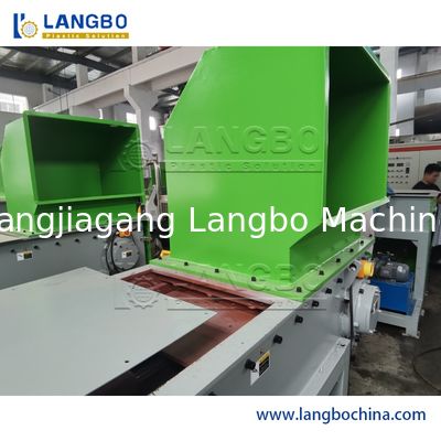 Máquina trituradora de botellas de PET de paletas de plástico industrial para reciclaje de neumáticos usados, paletas de madera y caucho