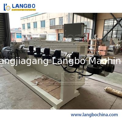 Extrusor de solo tornillo plástico 150 - 1500KG/velocidad de H para el tubo de las aguas residuales del PE