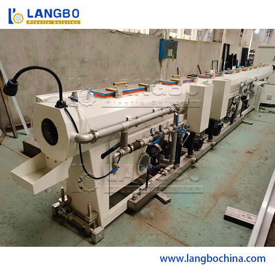 Vacío plástico de alta velocidad grande de la calibración del tubo de Ppr del HDPE de la máquina del tubo de la ISO Capataiy