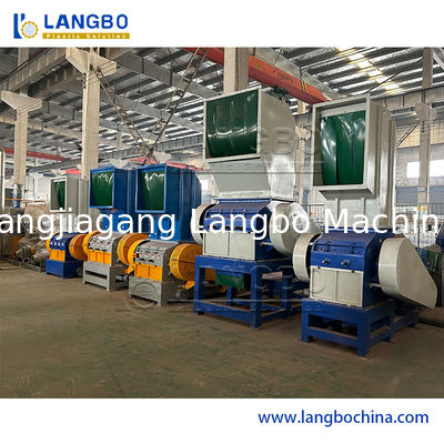 Trituradora automática de trituradores de plástico con potencia de motor de 37KW y capacidad de 100-500KG/h para un reciclaje eficiente