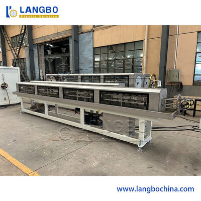 Línea de extrusión de tuberías PPR con coextrusión de 3 capas Control del PLC de  para el tamaño de la tubería de 20-110 mm