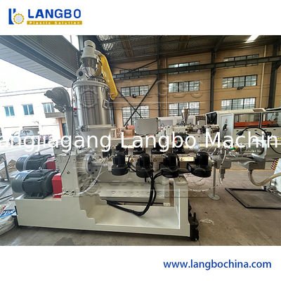 Línea de extrusión de tuberías PPR con salida de 180 kg/h, coextrusión de 3 capas y control PLC SIEMENS