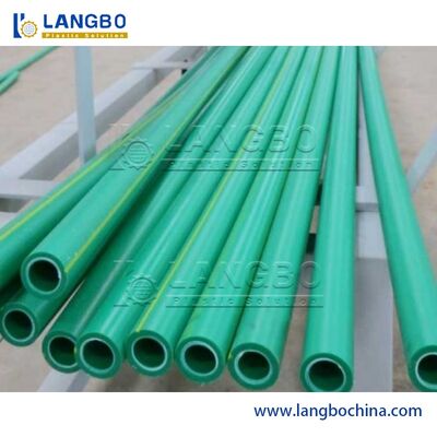 Máquina de fabricación de tuberías PPR de 16-400 mm Línea de producción de tuberías de agua fría caliente automática completa