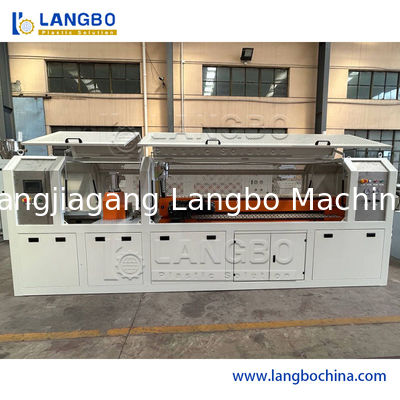 Línea plástica de la protuberancia del perfil del PVC de 20 M para la fabricación de la teja de la esquina de la pared techo