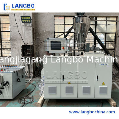 Línea plástica de la protuberancia del perfil del PVC de 20 M para la fabricación de la teja de la esquina de la pared techo