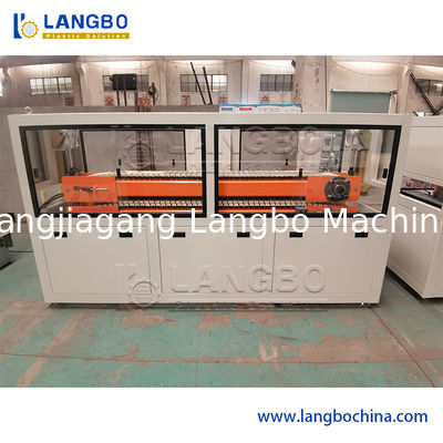 UPVC/PVC/WPC de plástico Jardín de la cerca-puerta de la estructura del tablero Techo panel de la pared Techo panel de la cubierta del suelo de los azulejos del cable del tronco del perfil/moldado del marco de la imagen/Machina de fabricación de cuentas de esquina