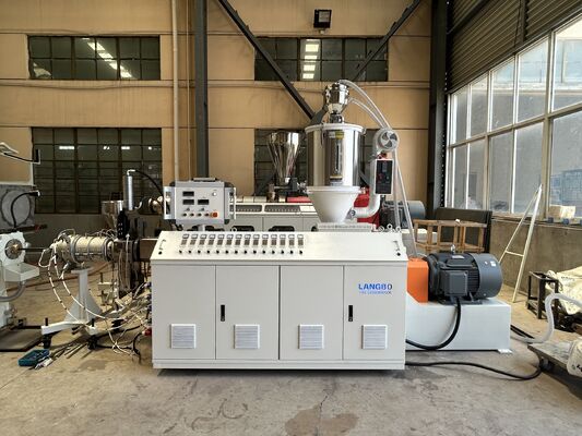 Línea de producción de extrusión de tuberías de suministro de agua, gas y aceite de plástico PE HDPE PPR, extrusora de un solo tornillo, máquina para fabricar tuberías