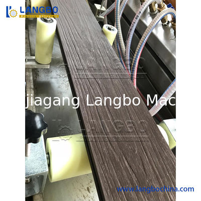 Línea 100 de la protuberancia del perfil del CE WPC - alta capacidad de producción 150KG/H