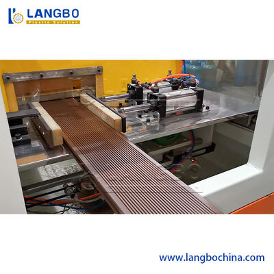 Línea actuada fácil popular consumo de la protuberancia del perfil de WPC de energía baja