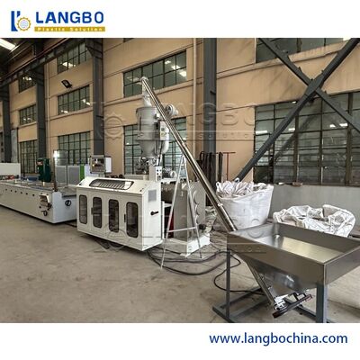 Línea diseño de la protuberancia del perfil del PVC/de WPC del tornillo del doble del motor de