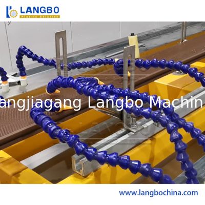 Línea diseño de la protuberancia del perfil del PVC/de WPC del tornillo del doble del motor de Siemens